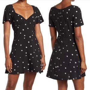 Abound Black White Daisy Floral Print Skater Dress